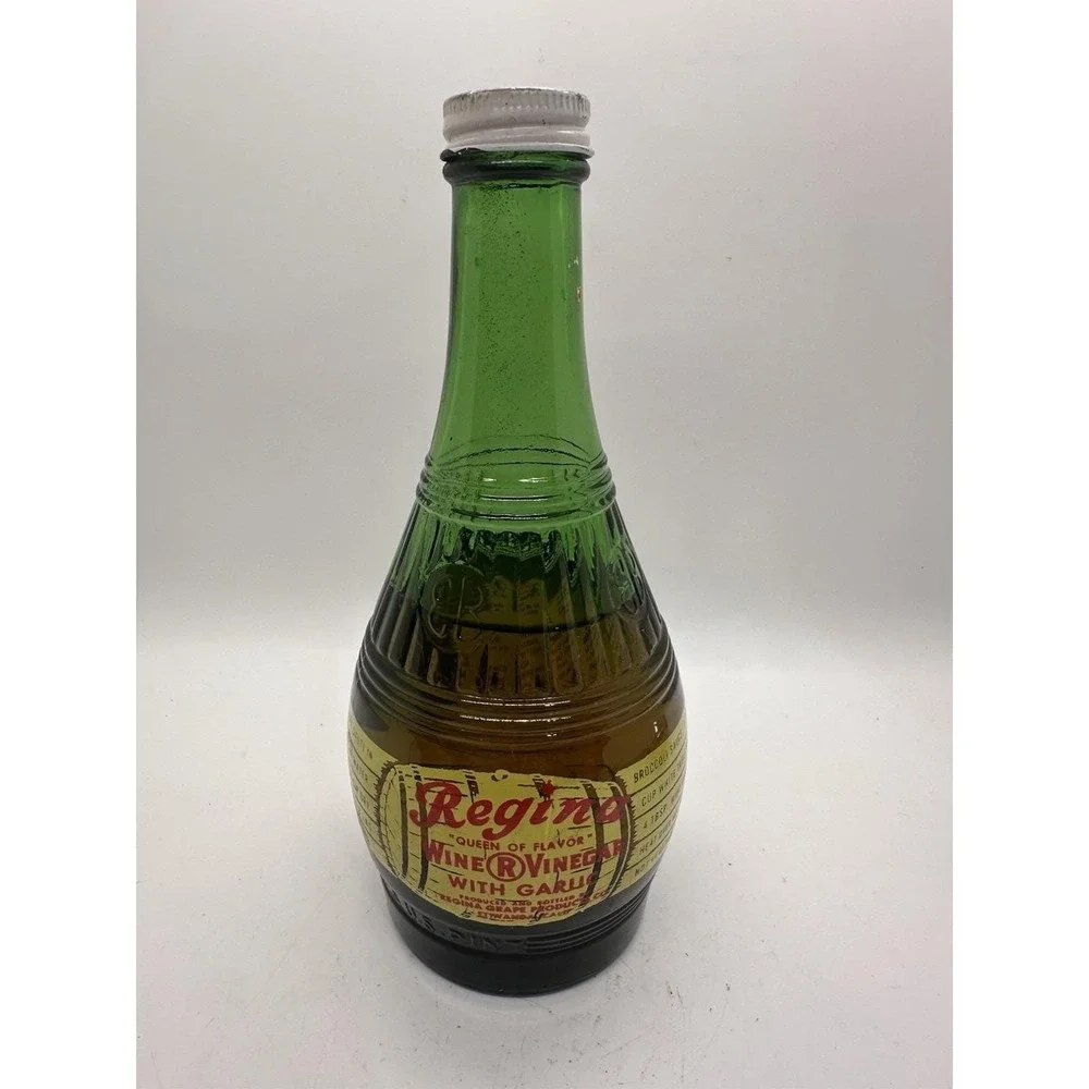 Vintage Regina Wine Vinegar w Garlic Green Glass‎ Bottle Queen of Flavor